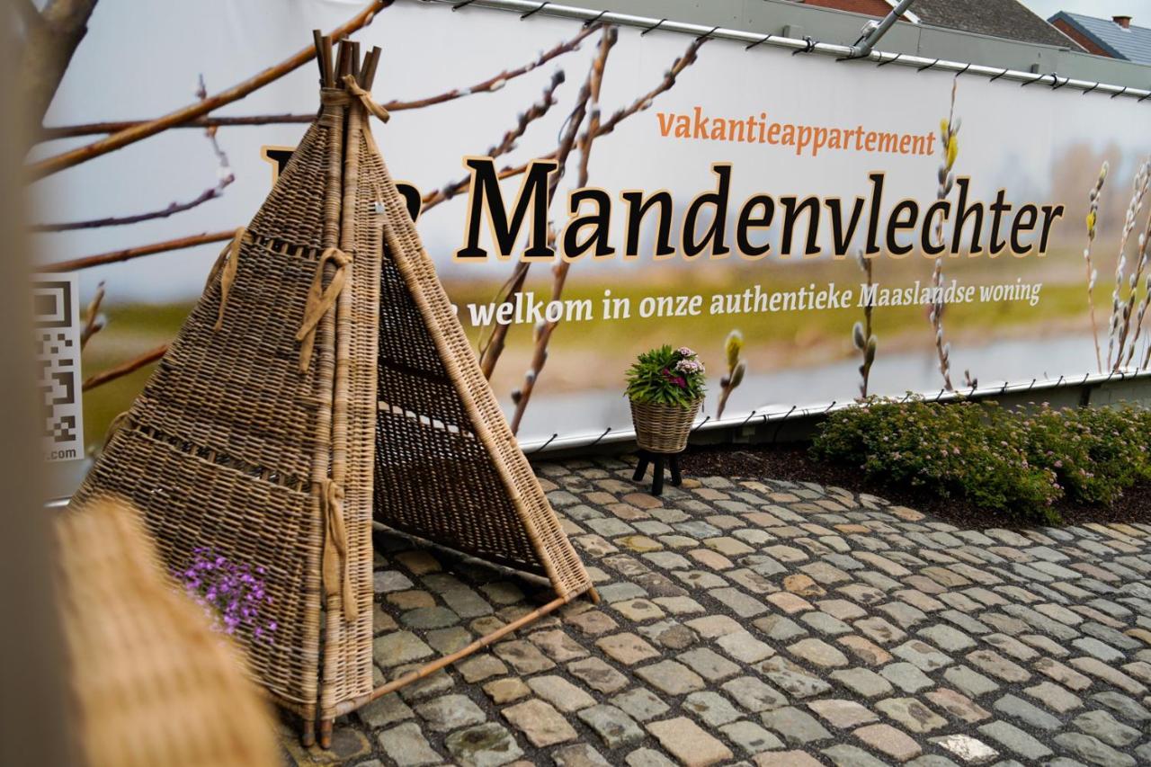 De Mandenvlechter * Dilsen-Stokkem